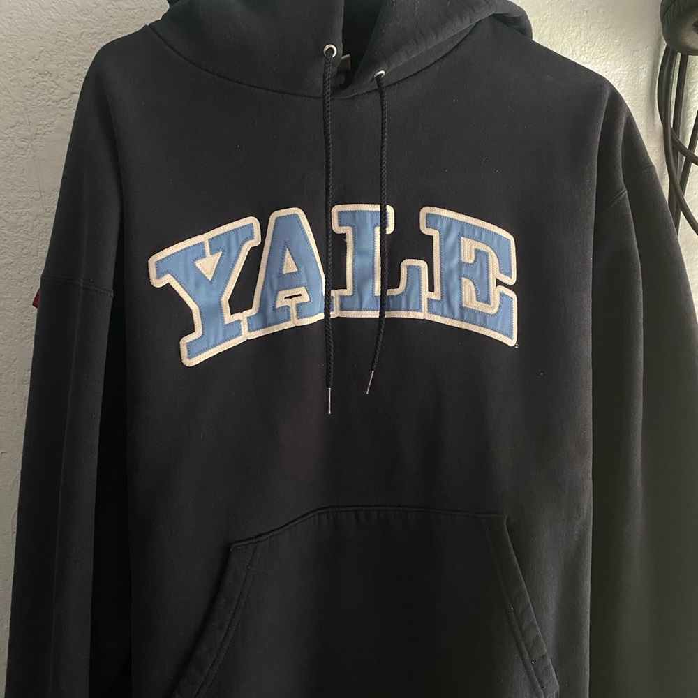 Vintage champion oversized Yale hoodie